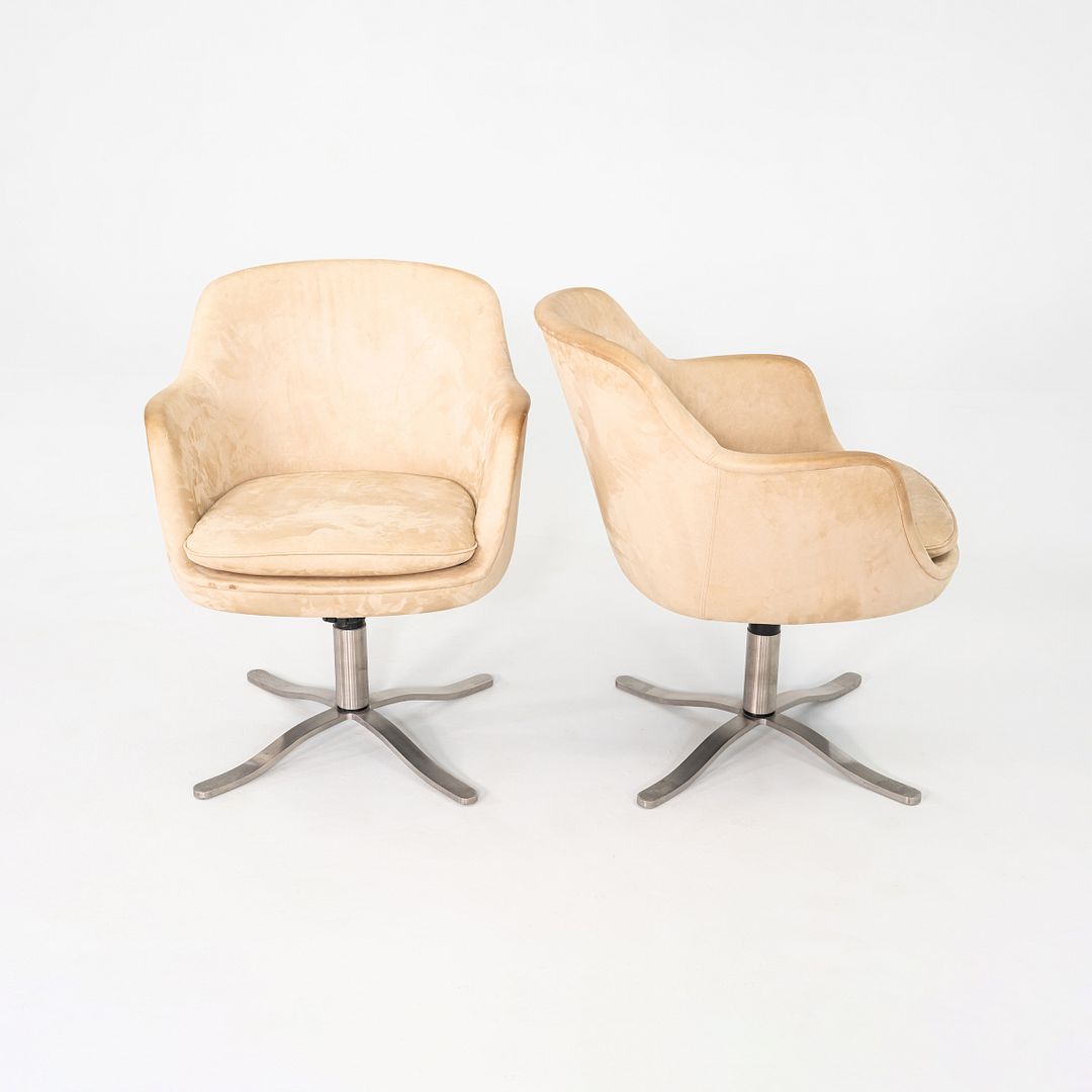 CH 6 Alpha Bucket Chair