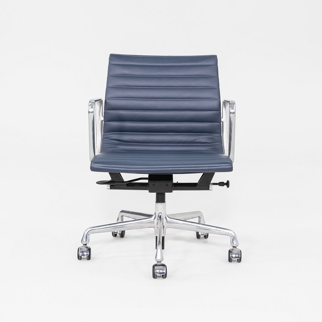 Aluminum Group Management Desk Chair, Model EA335