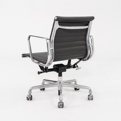 Aluminum Group Management Desk Chair, Model EA335