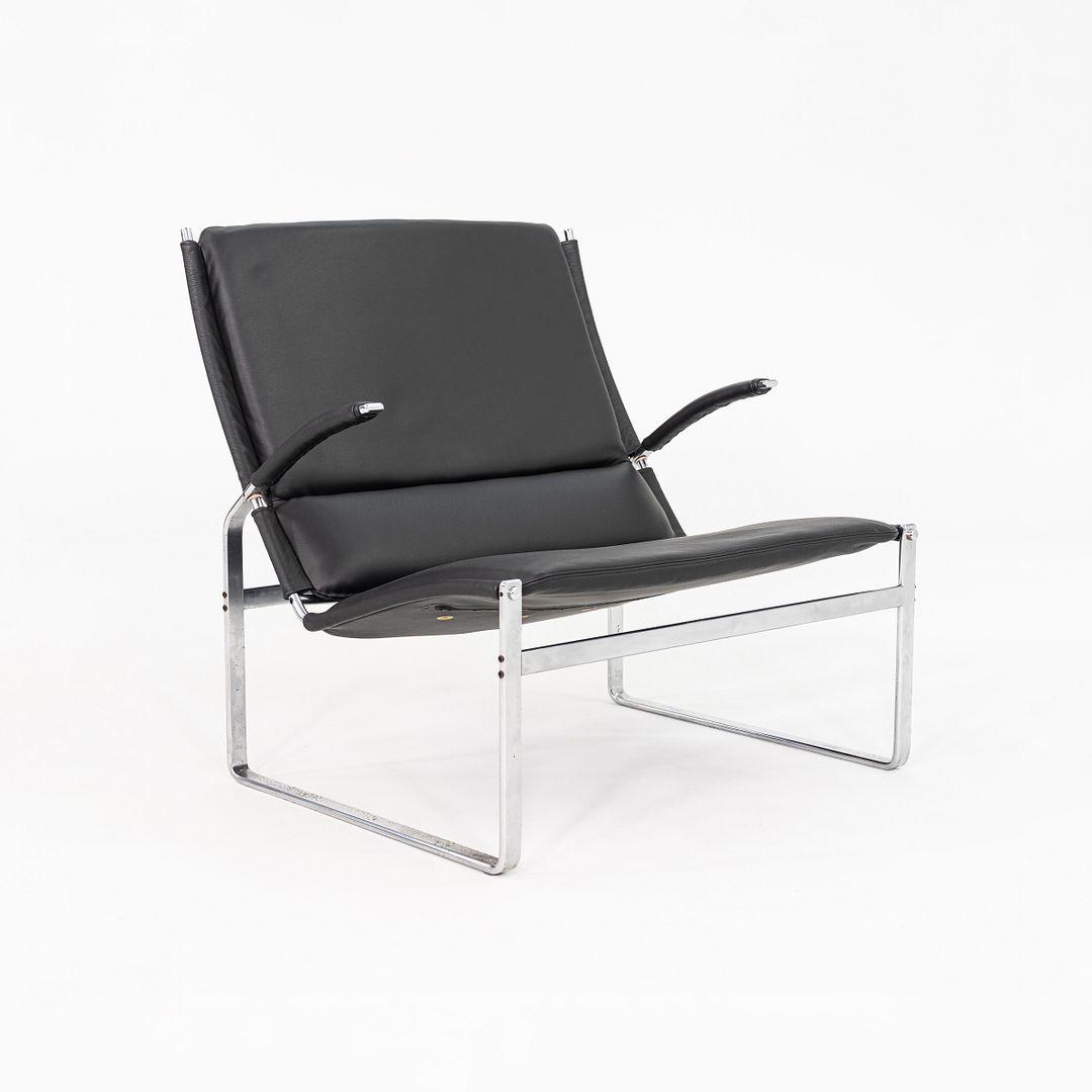 FK81 Lounge Chair
