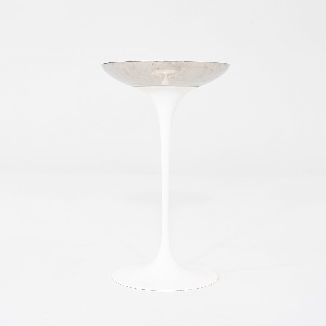 Pedestal Round Ashtray