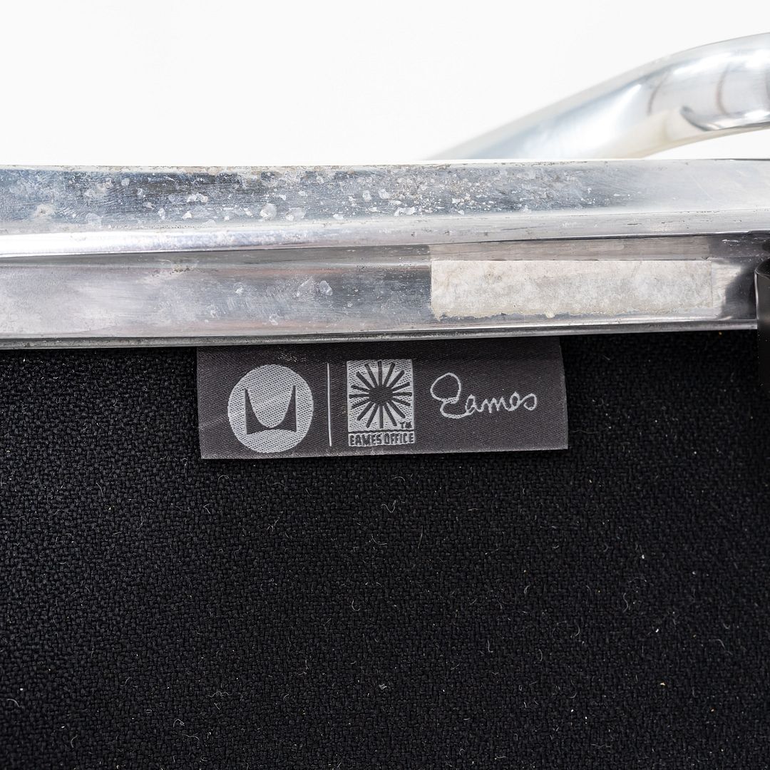 Soft Pad Management Chair, EA435