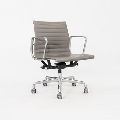 Aluminum Group Management Desk Chair, Model EA335