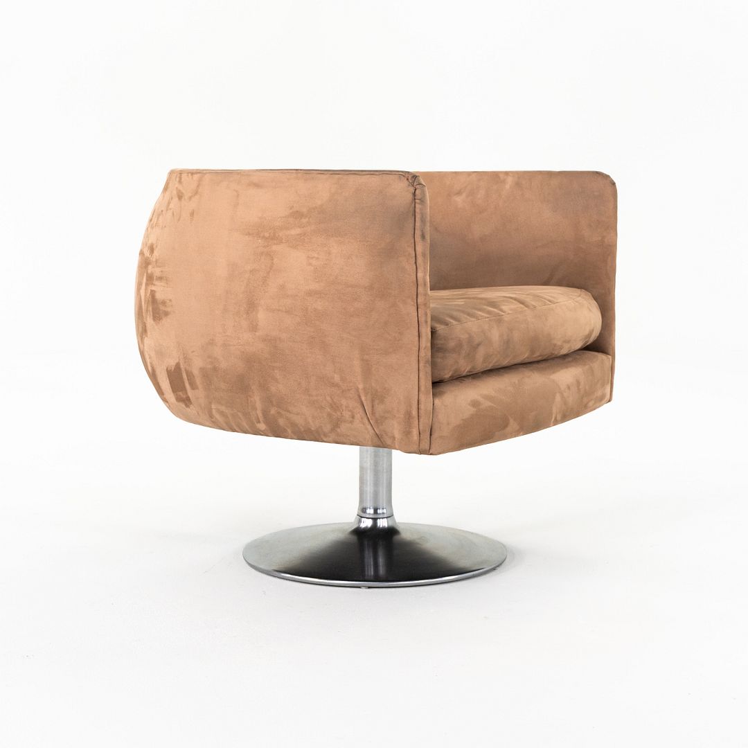 Swivel Lounge Chair