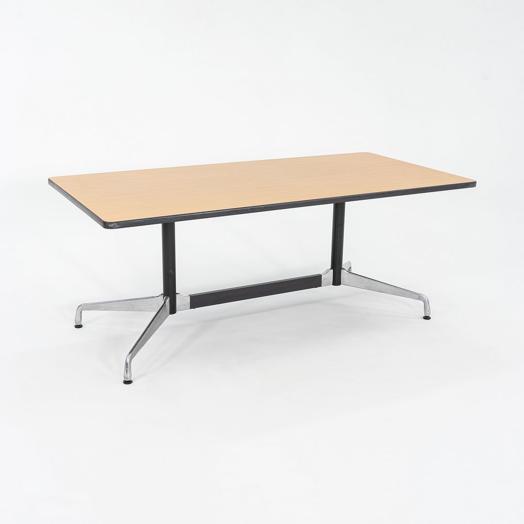 Segmented Conference Table, Model ET143