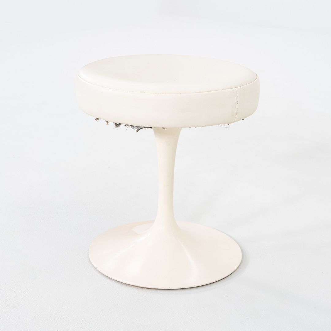 152 Tulip Stool