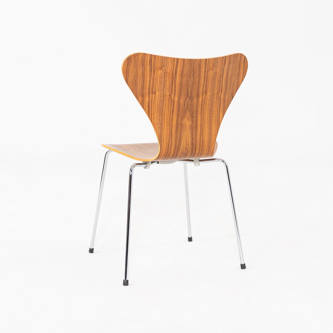 Series 7 Stacking Chair, Model 3107