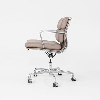 Soft Pad Management Chair, EA435