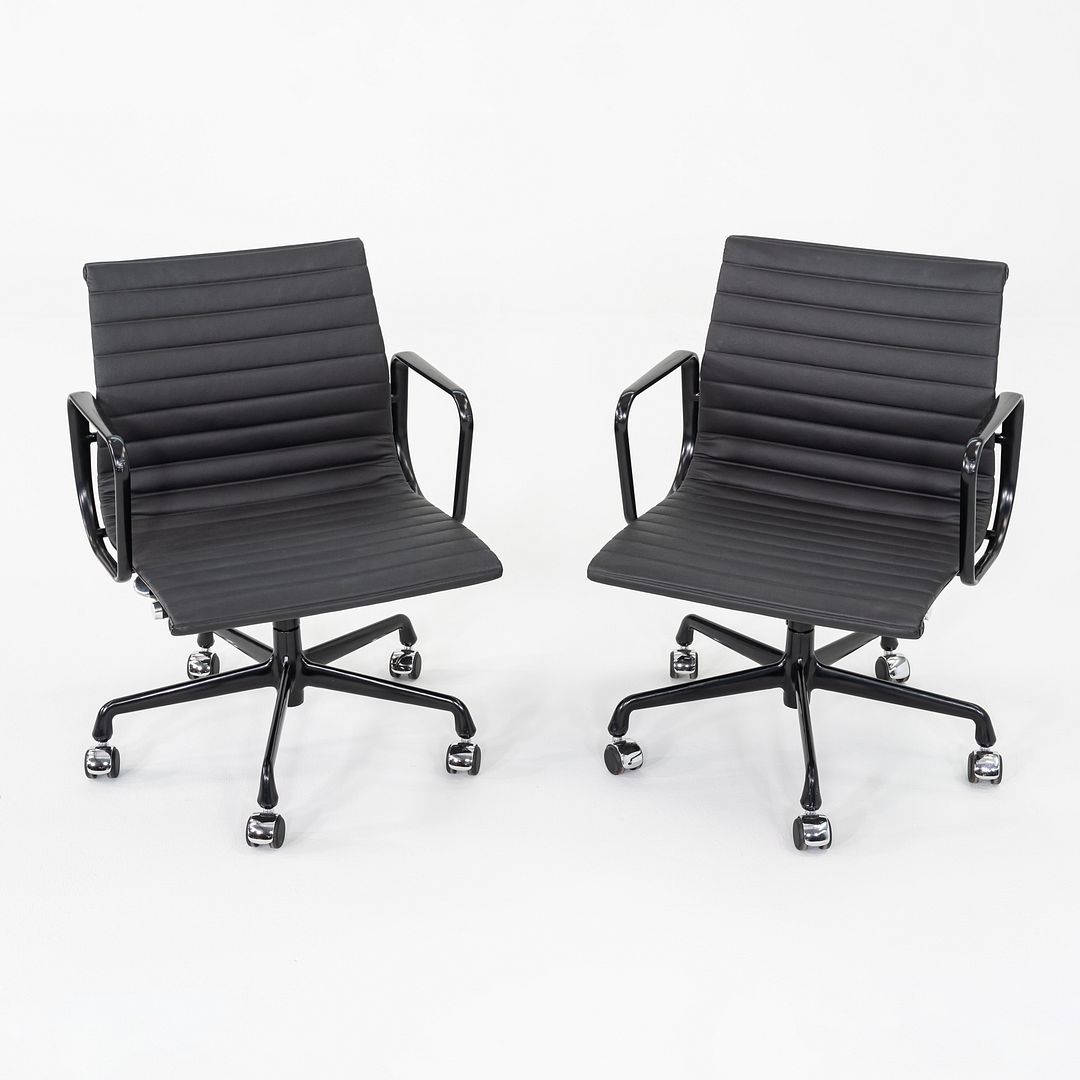 Aluminum Group Management Desk Chair, Model EA335