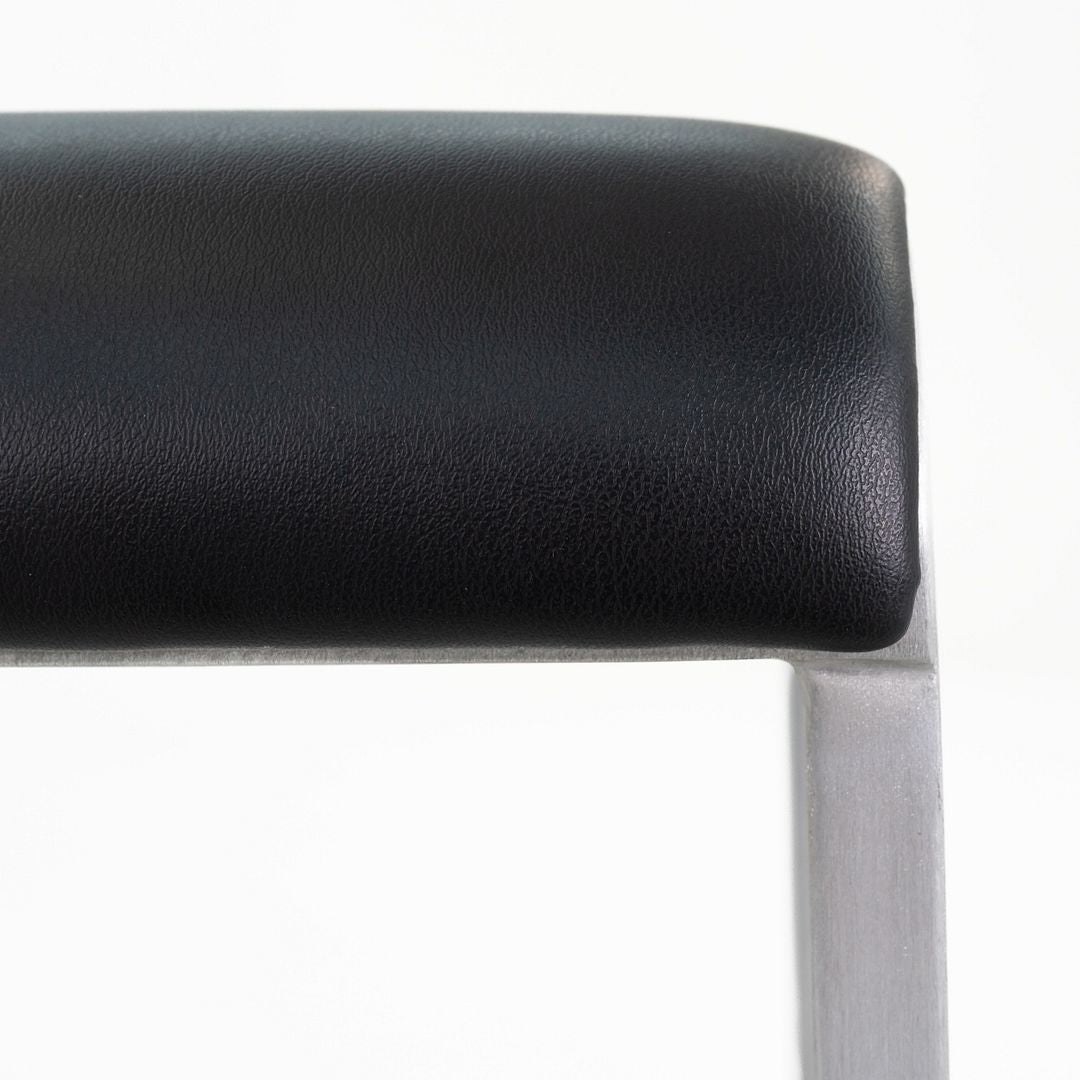 20-06 Bar Stool