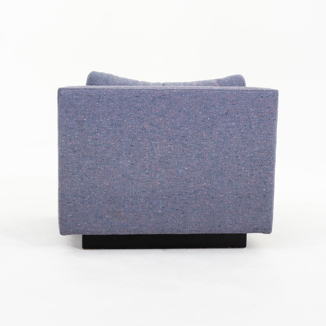 CH.86P Tuxedo Lounge Chair