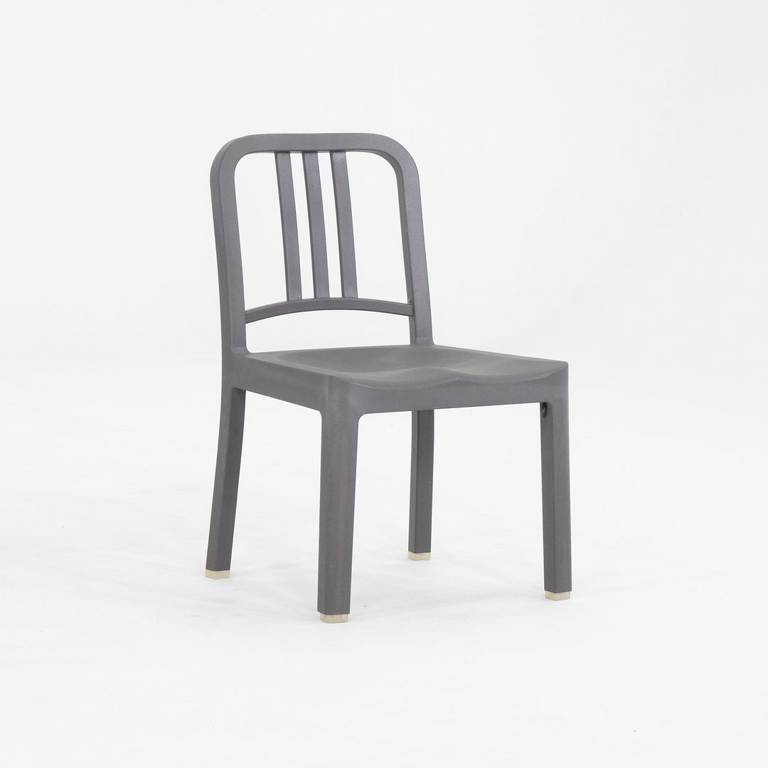111 Navy Mini Chair