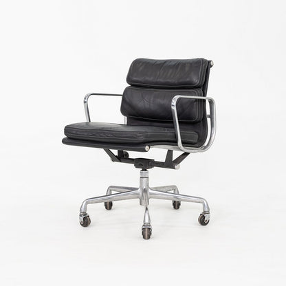 Soft Pad Management Chair, EA435