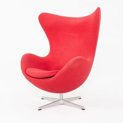 Egg Chair and Ottoman