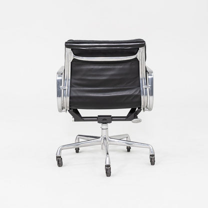 Soft Pad Management Chair, EA435