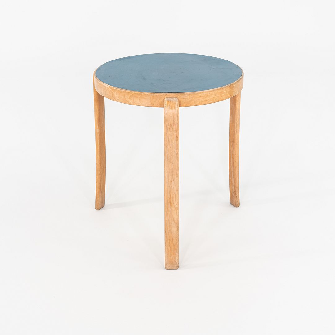 8000 Series Table