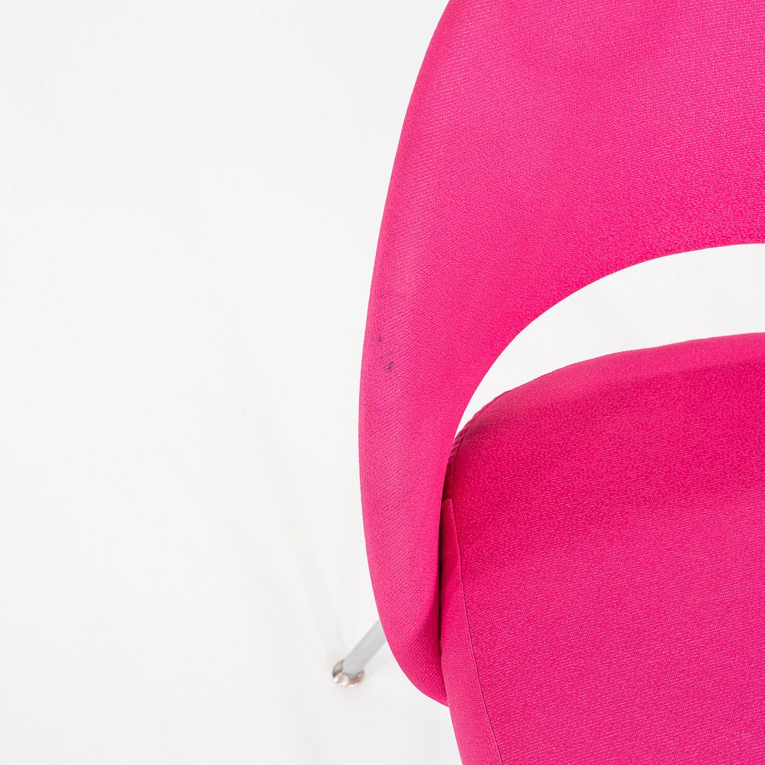 Saarinen Executive Side Chair
