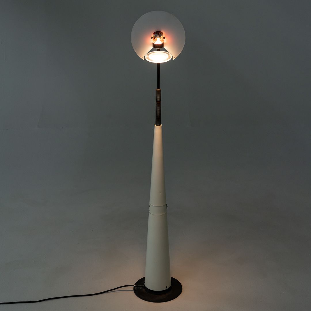1195 Floor Lamp