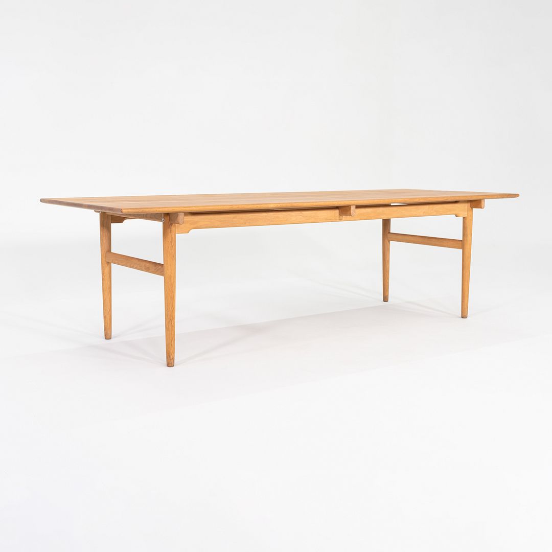 CH327 Dining Table