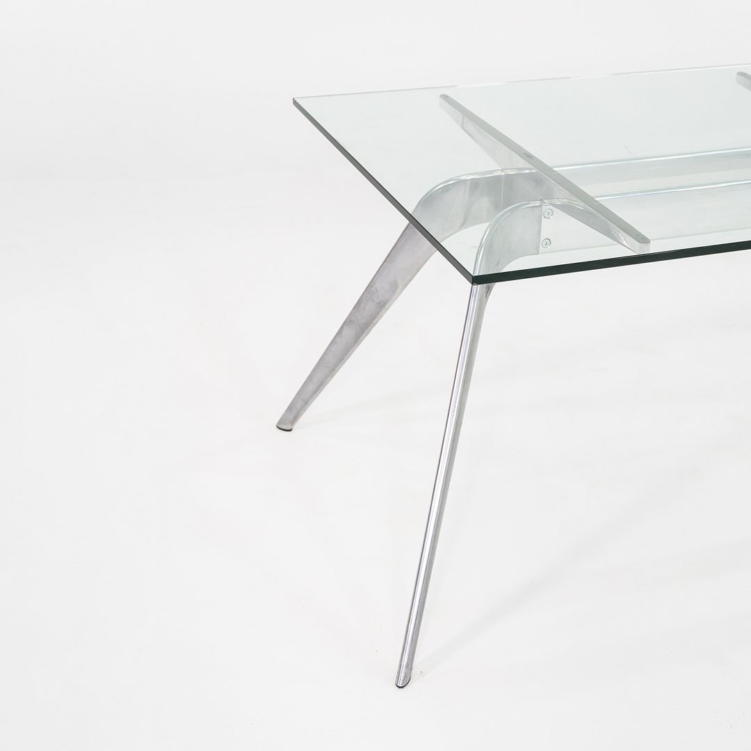 T No.1 Table