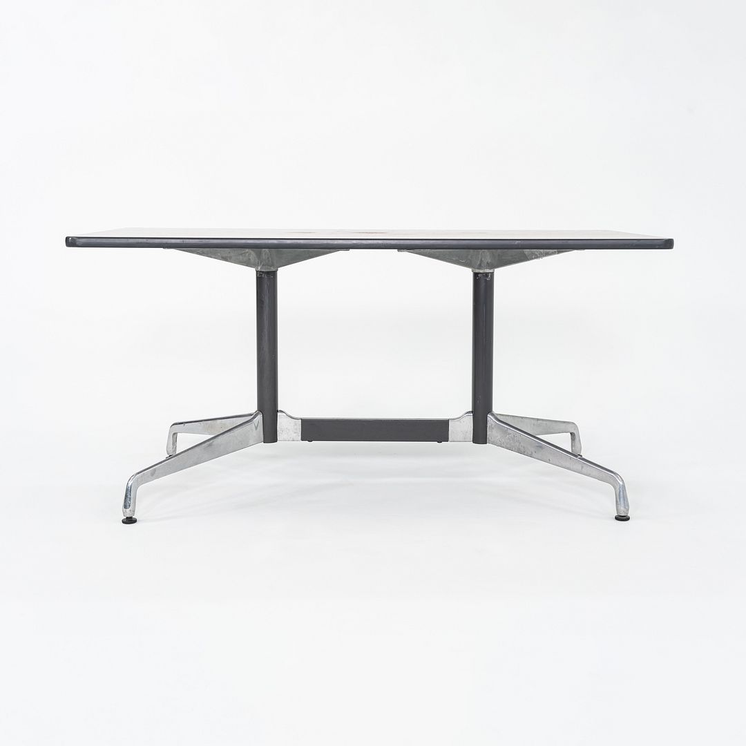 Segmented Conference Table, Model ET187