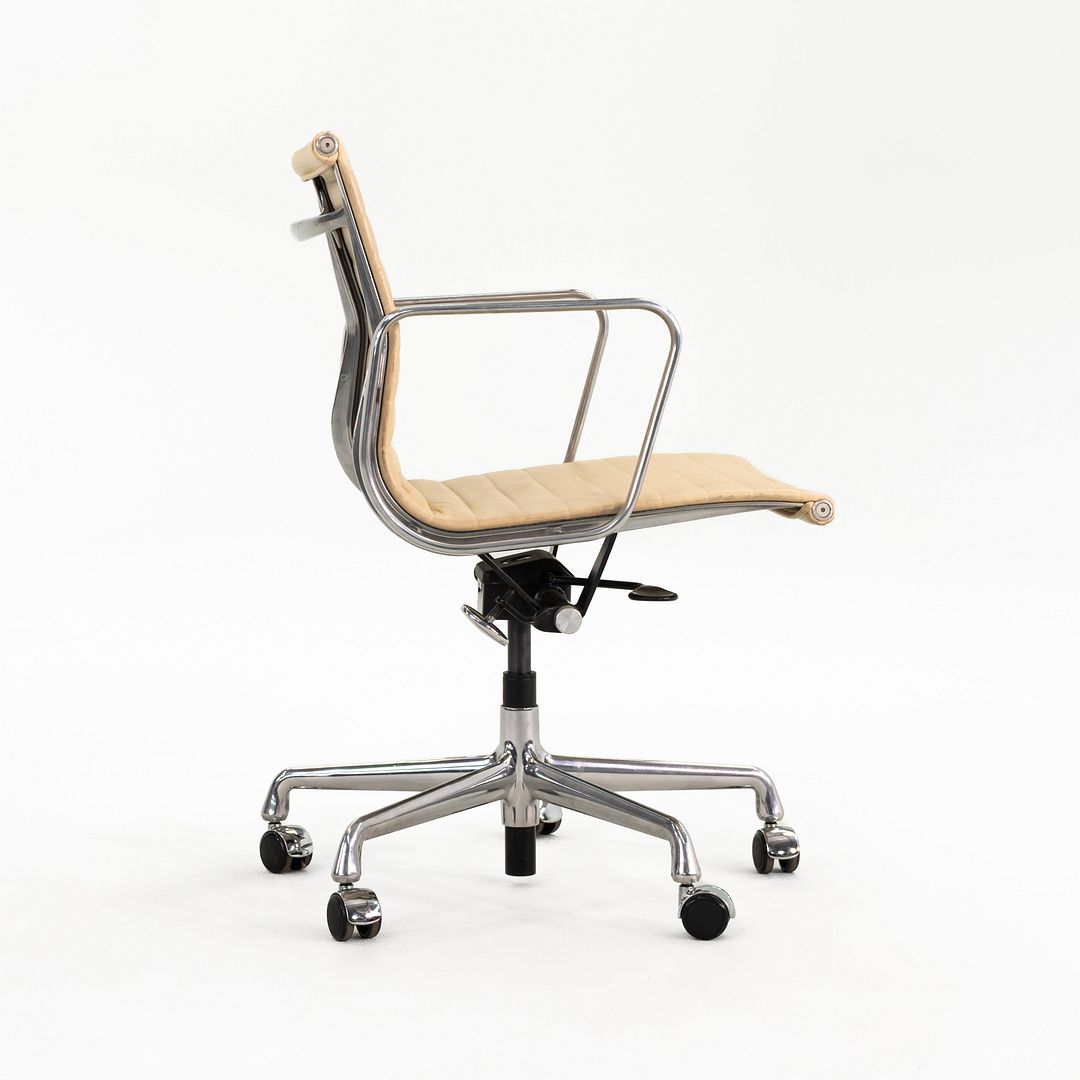Aluminum Group Management Desk Chair, Model EA335