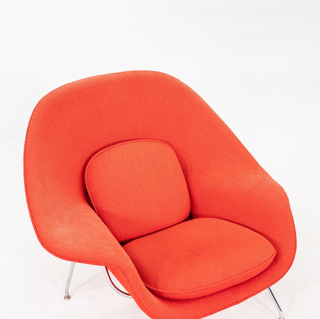 Womb Lounge Chair and Ottoman