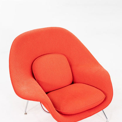 Womb Lounge Chair and Ottoman