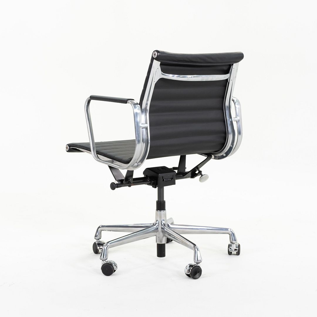 Aluminum Group Management Desk Chair