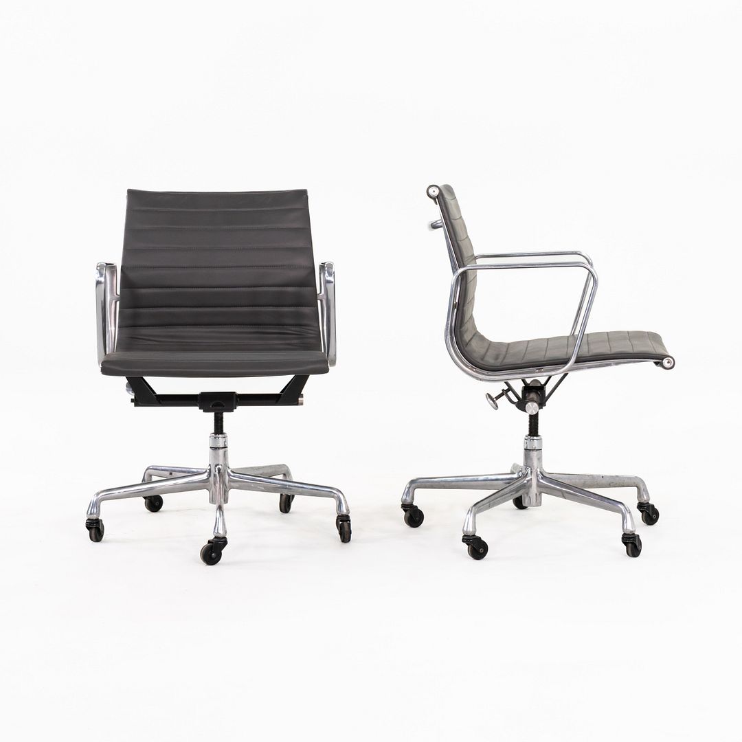 Aluminum Group Management Desk Chair, Model EA335