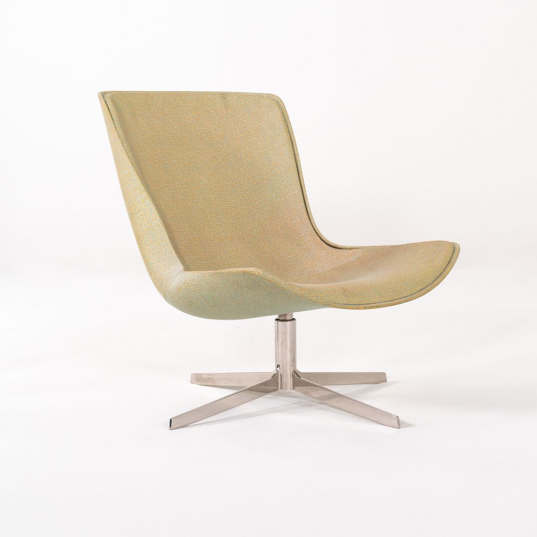 Vika Lounge Chair