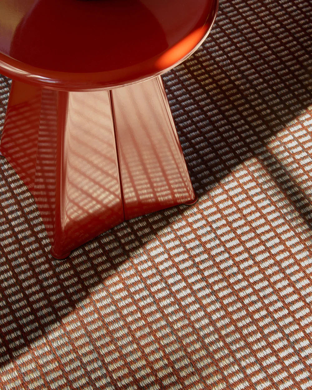 Post Icon Rug