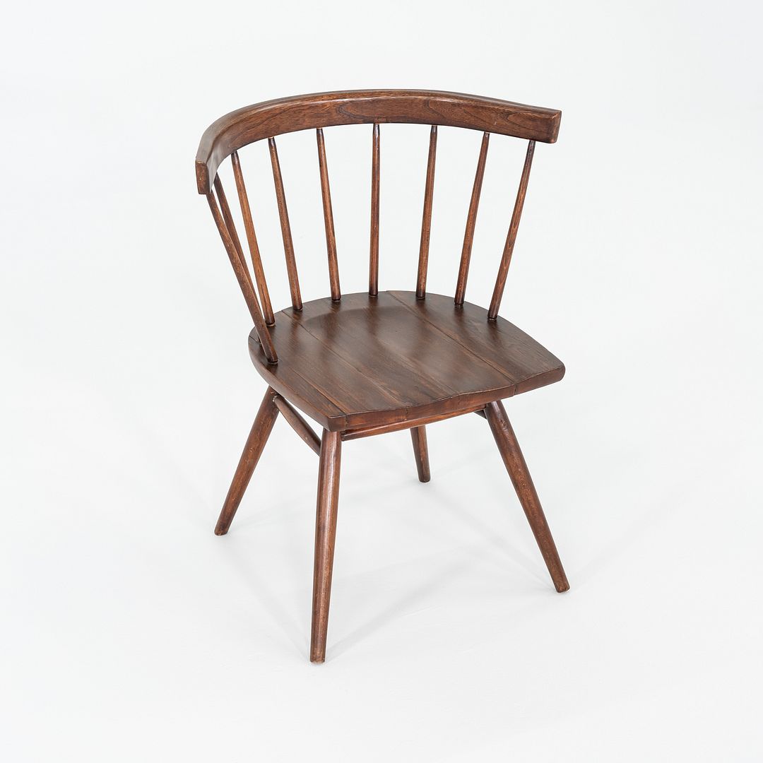 N19 Straight Chair