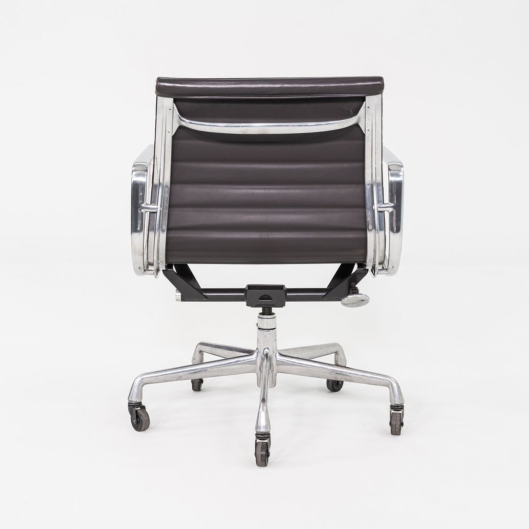 Aluminum Group Management Desk Chair, Model EA335