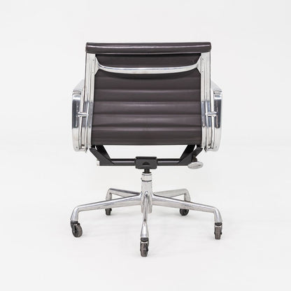 Aluminum Group Management Desk Chair, Model EA335