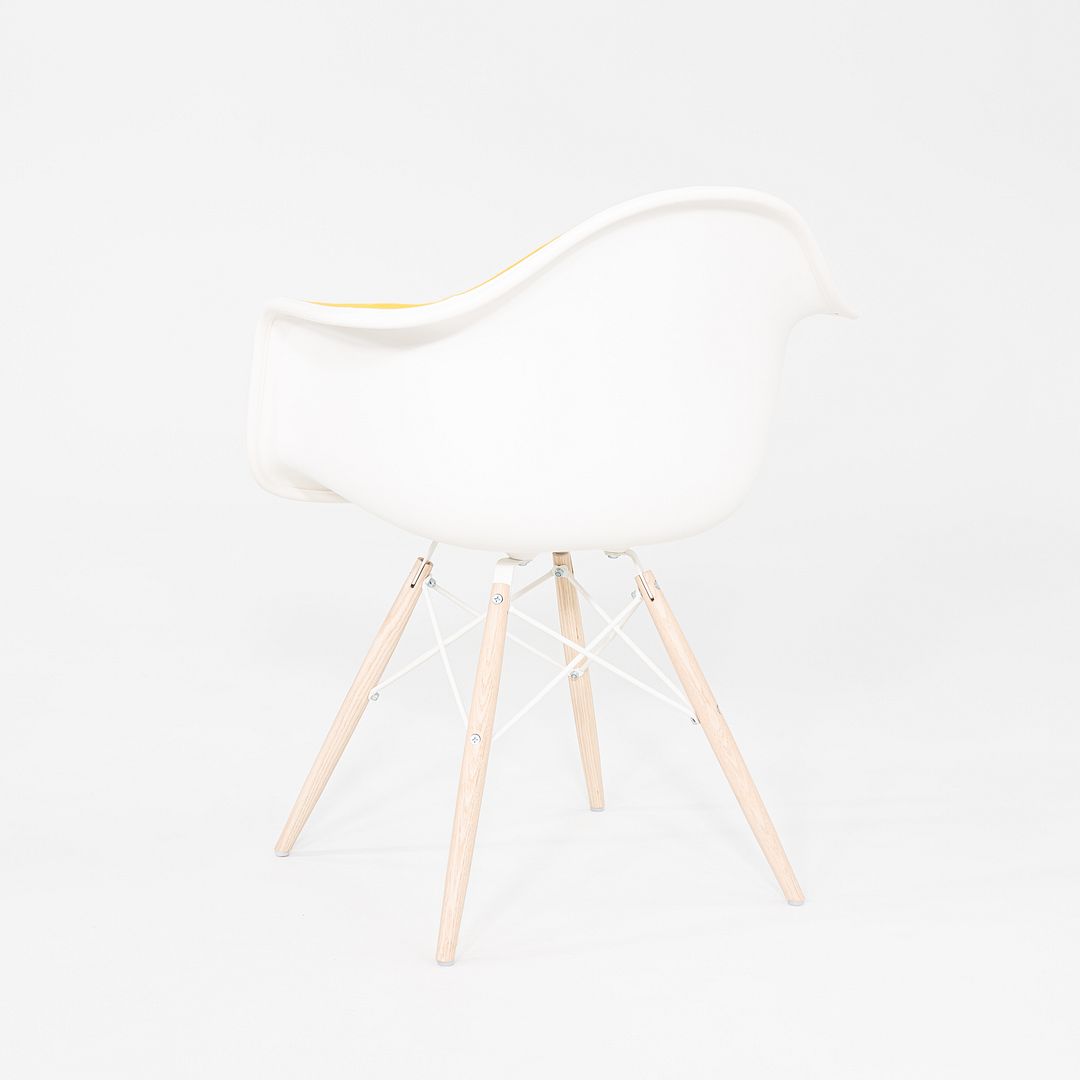 DAW Chair