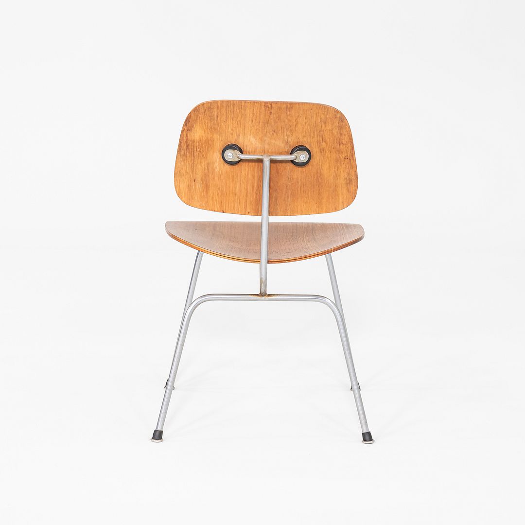 DCM Chair