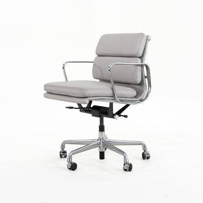 Eames Soft Pad Management Desk Chair, EA435