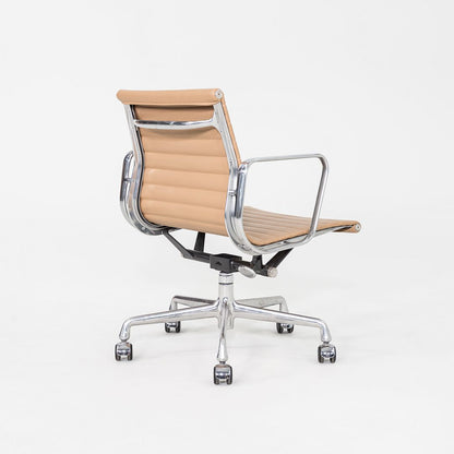 Aluminum Group Management Desk Chair, Model EA335