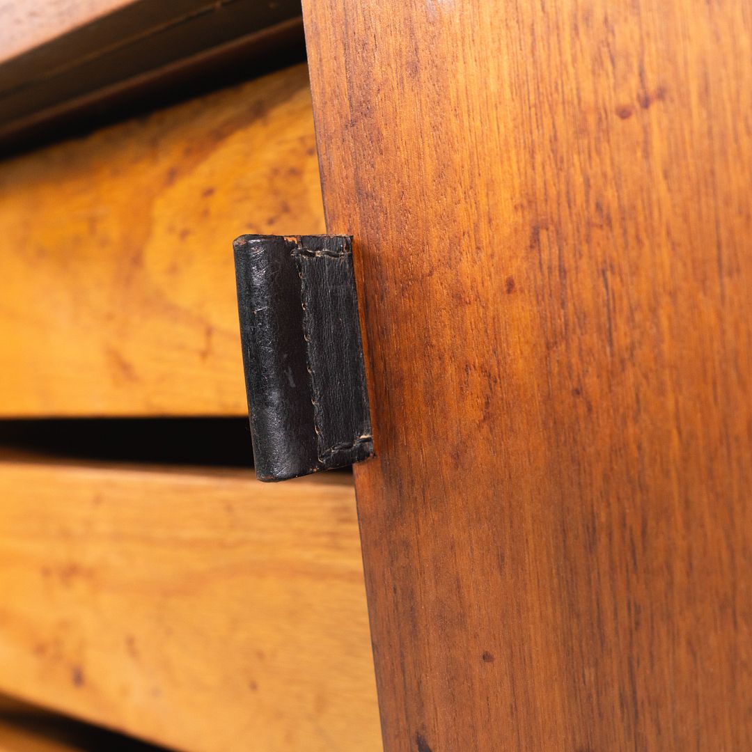 Florence Knoll 541 Credenza