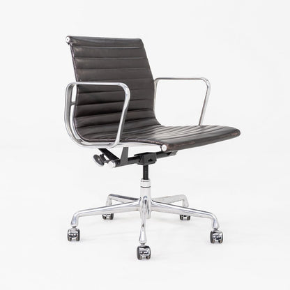 Aluminum Group Management Desk Chair, Model EA335
