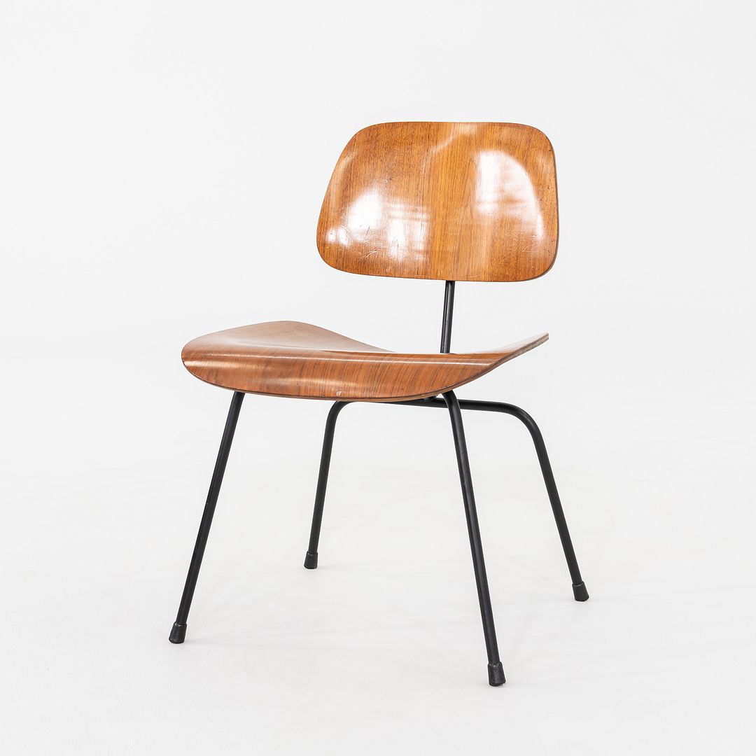DCM Chair