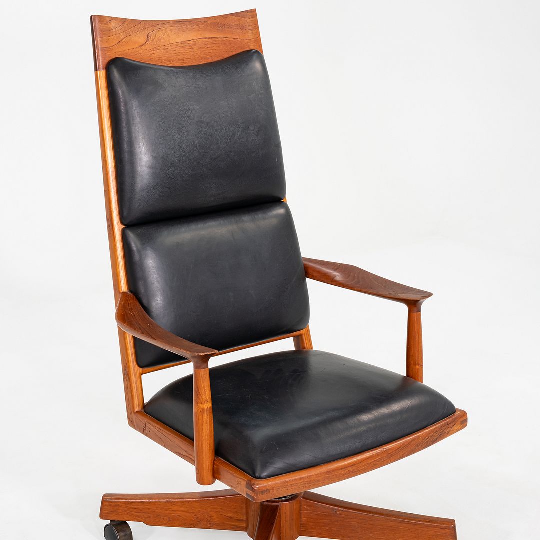Custom Executive Desk Chair