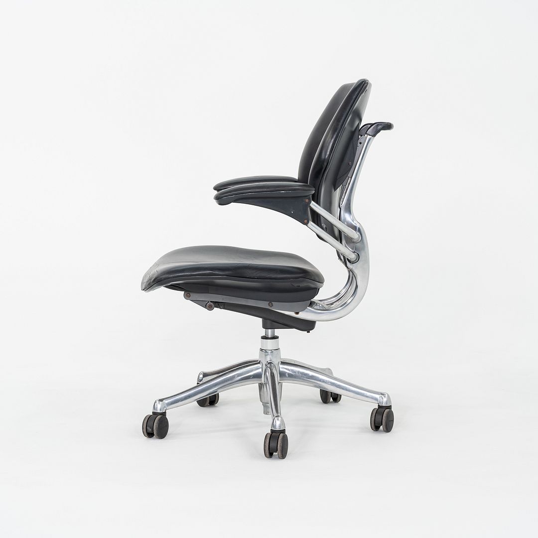Freedom Task Desk Chair