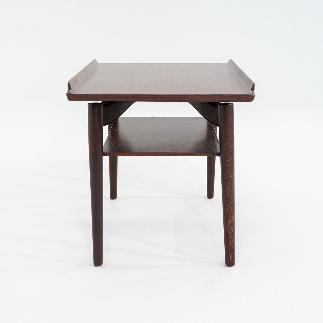 T9 Side Table