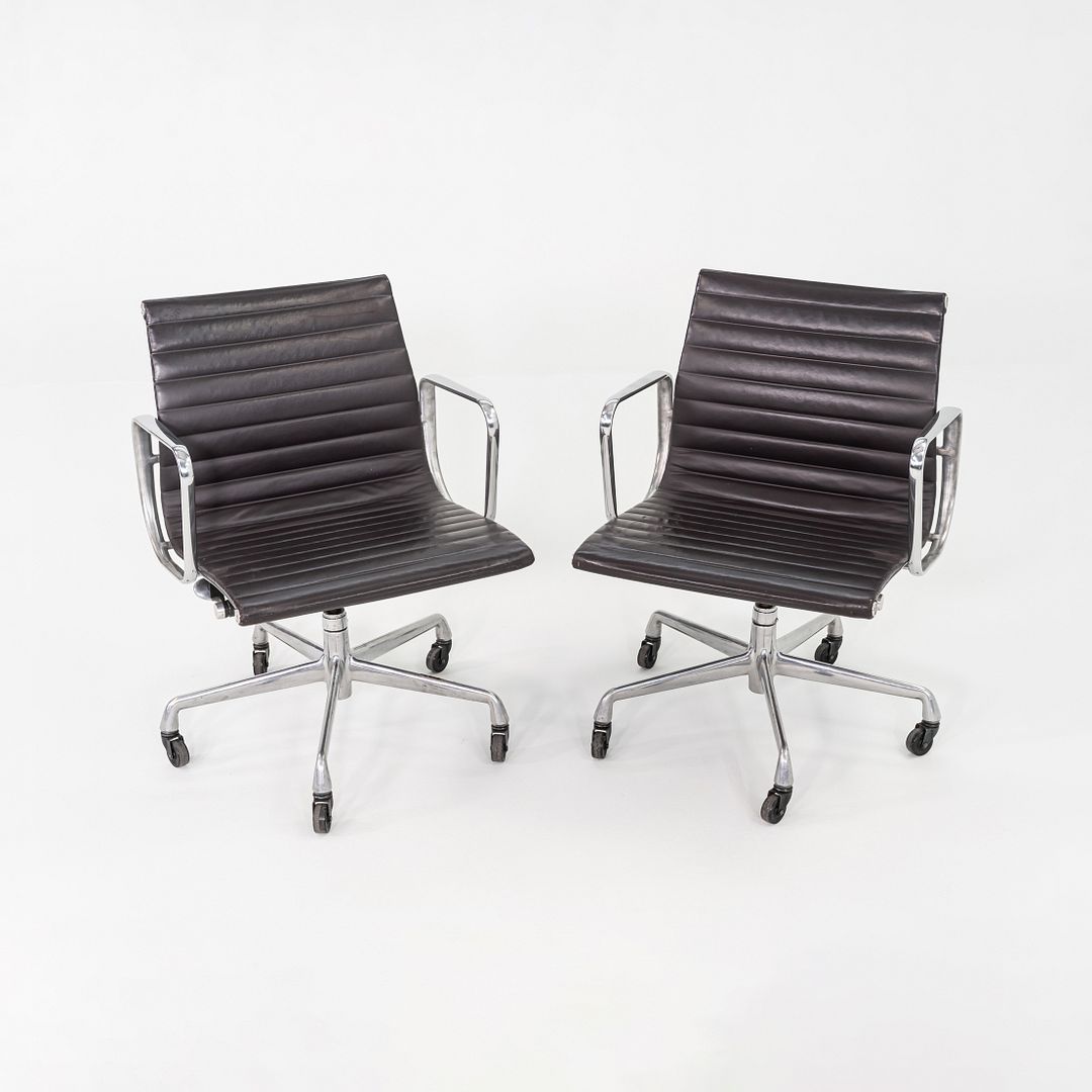 Aluminum Group Management Desk Chair, Model EA335