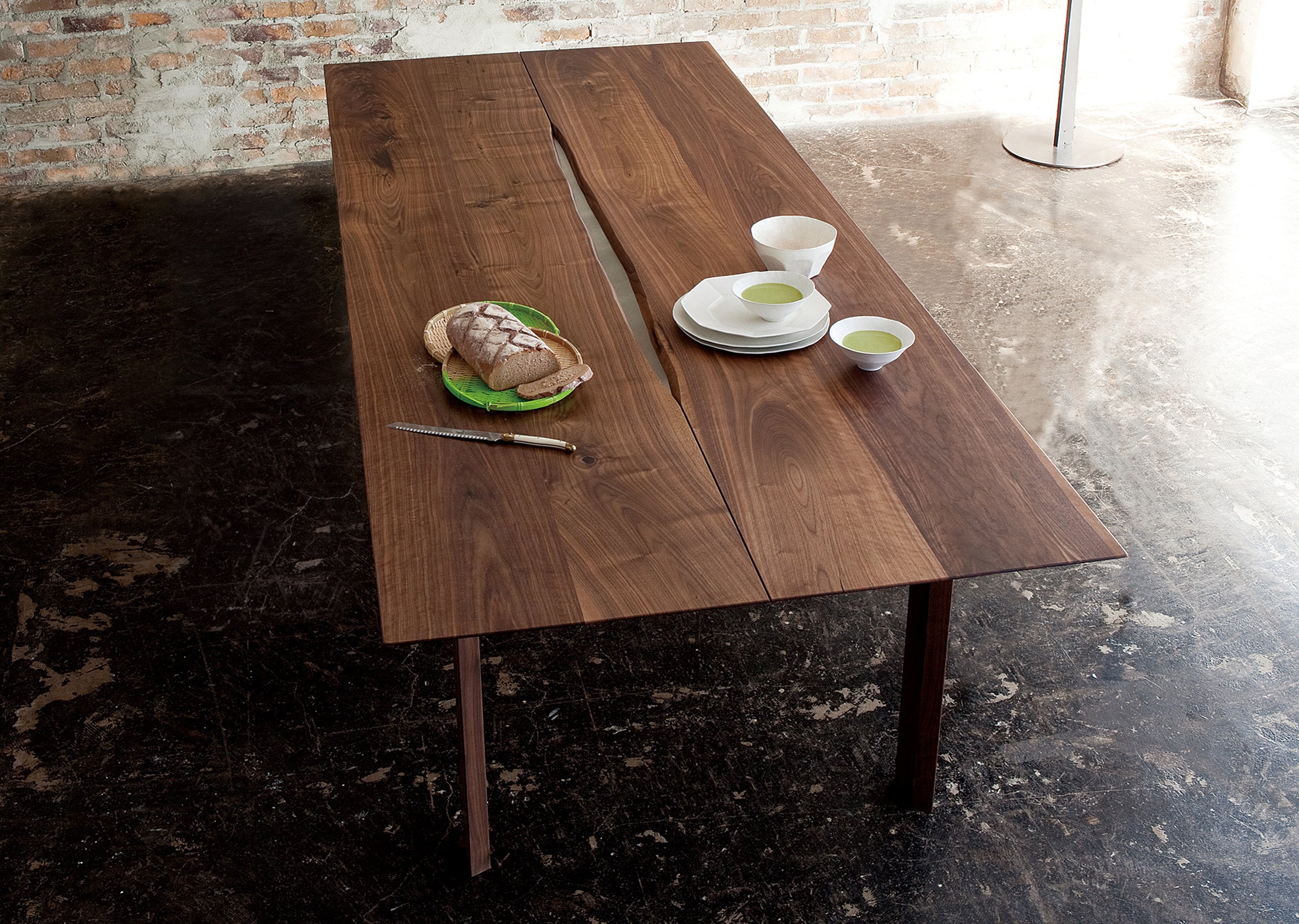 Canyon Dining Table