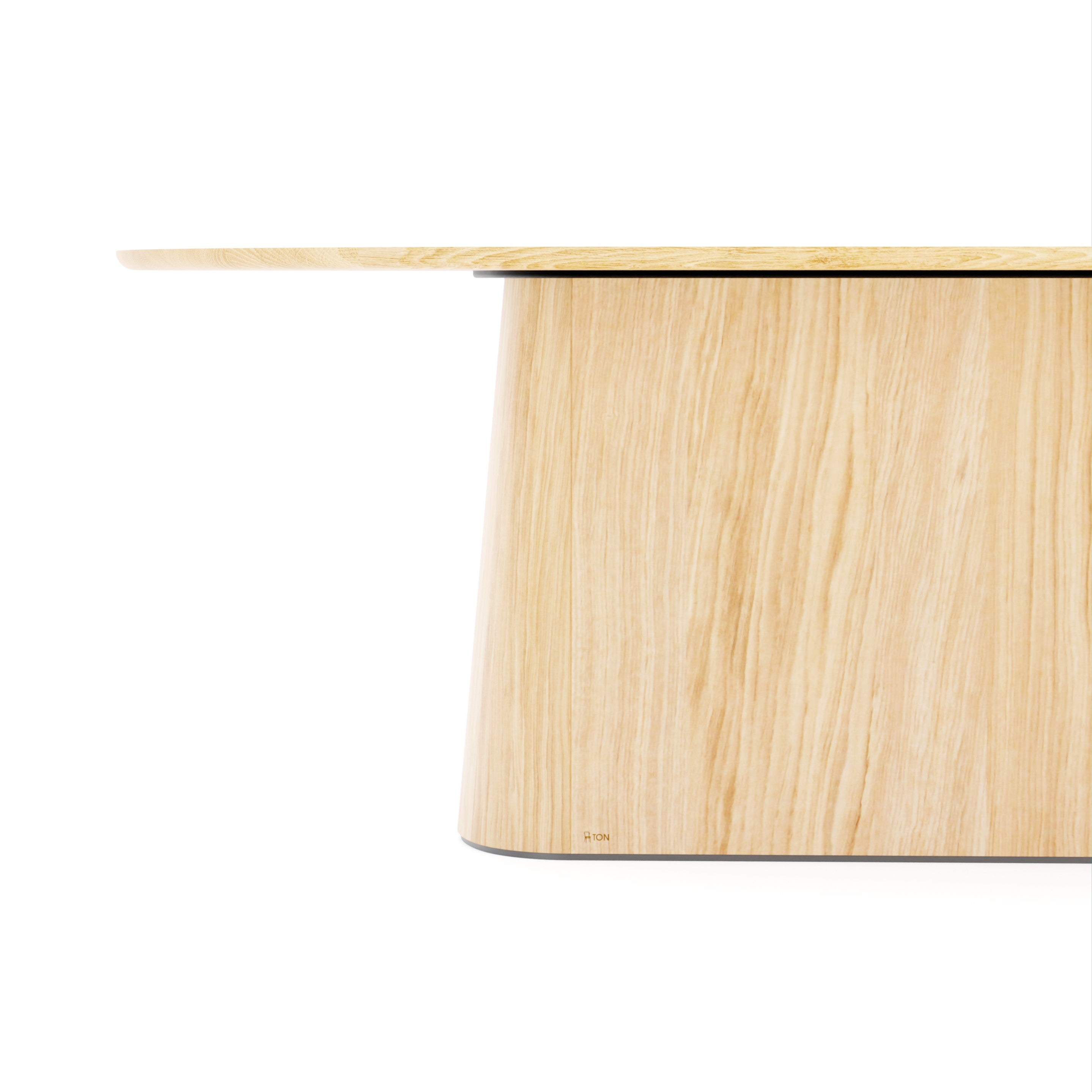 P.O.V. 465 Dining Table