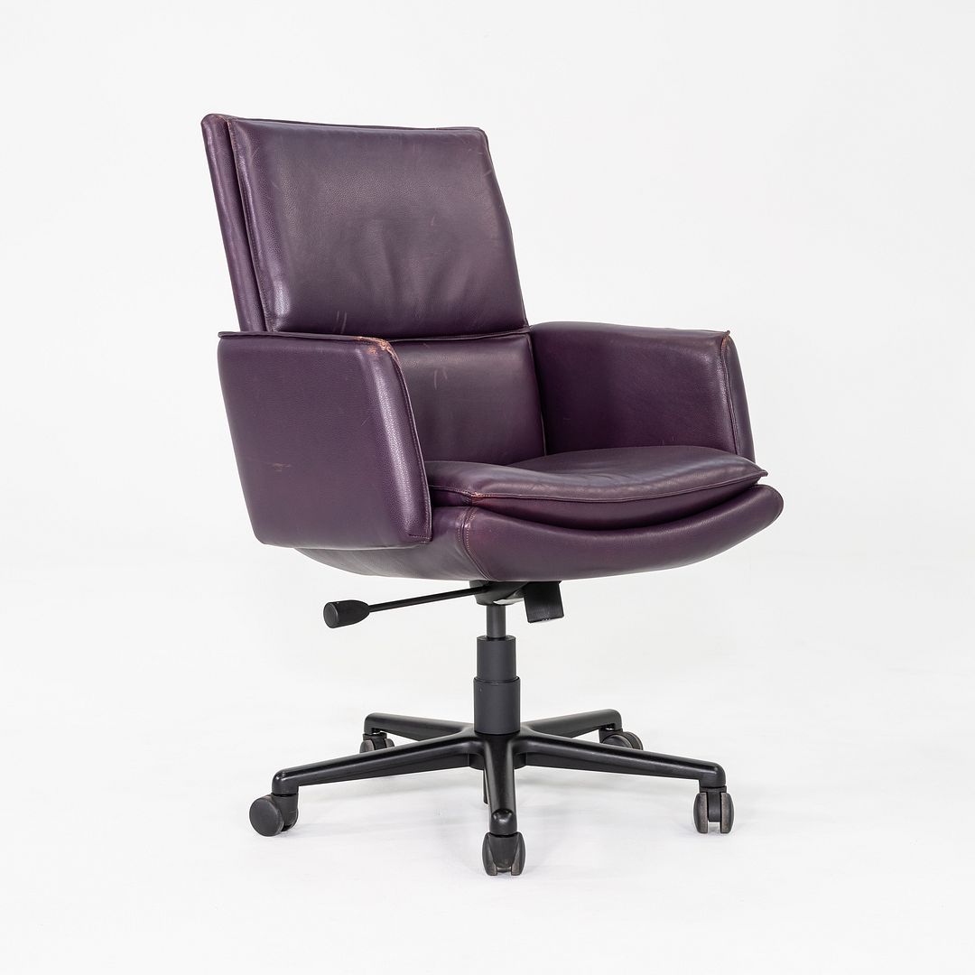 Elite Desk Chair, Model 587-5