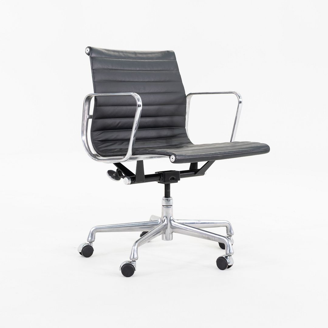 Aluminum Group Management Desk Chair